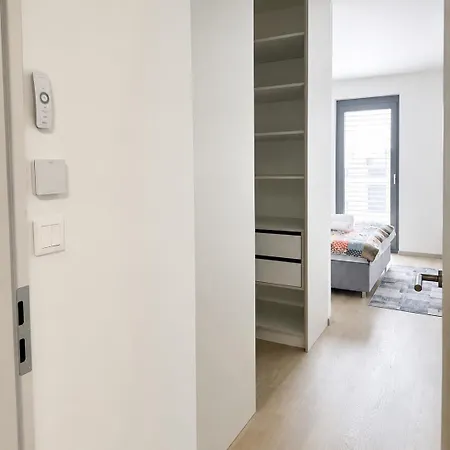Sunsetskylineapartment * ブラチスラヴァ
